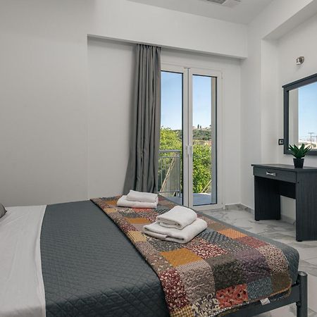 Katsaros Luxury Apts II 5 Min Walk To Beach Planos Exterior foto