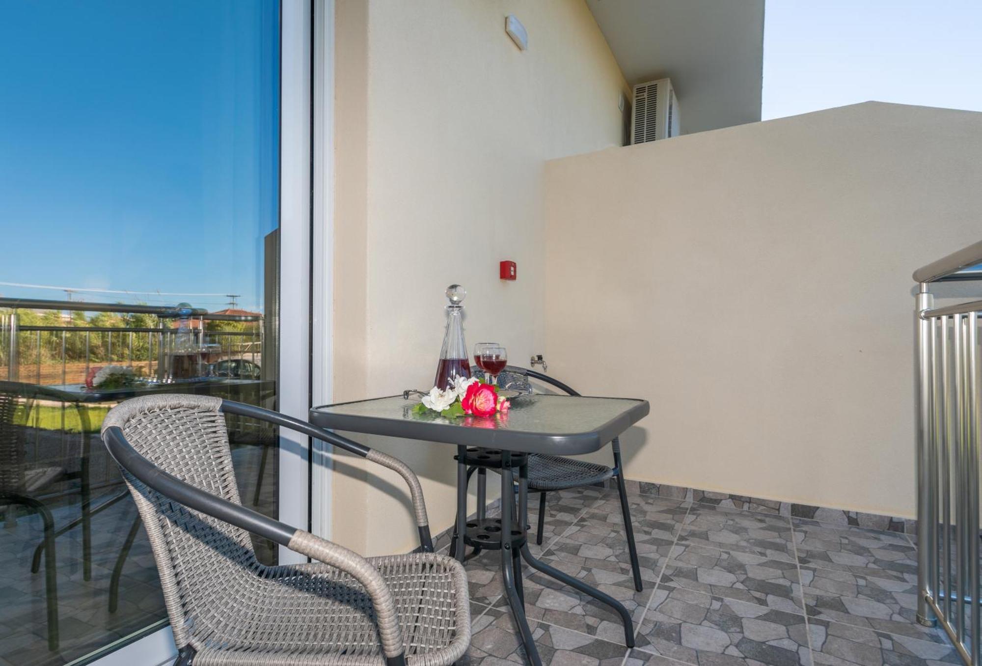 Katsaros Luxury Apts II 5 Min Walk To Beach Planos Exterior foto