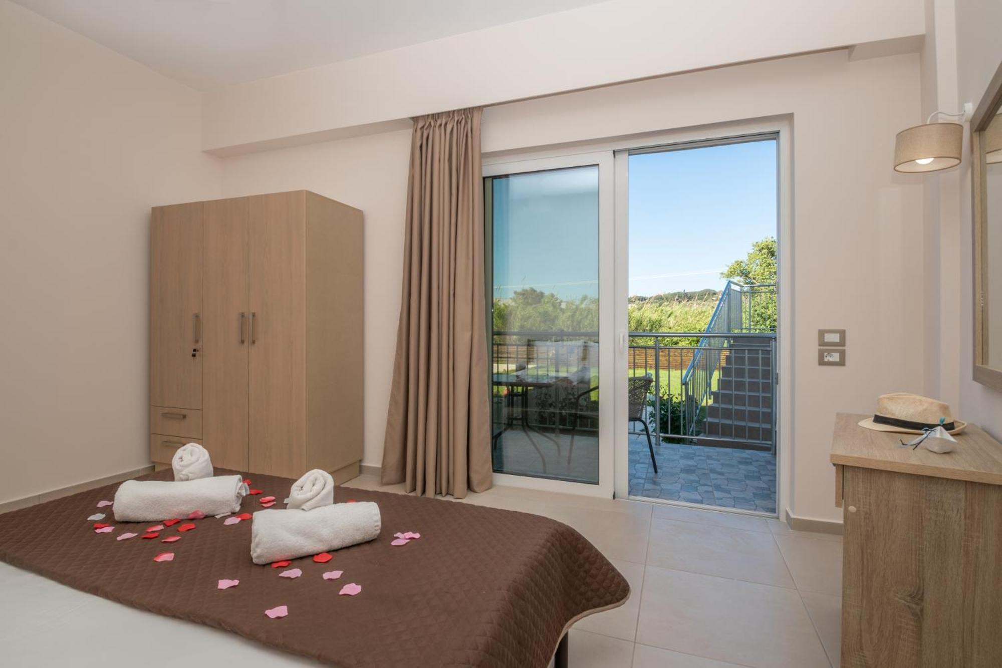 Katsaros Luxury Apts II 5 Min Walk To Beach Planos Exterior foto