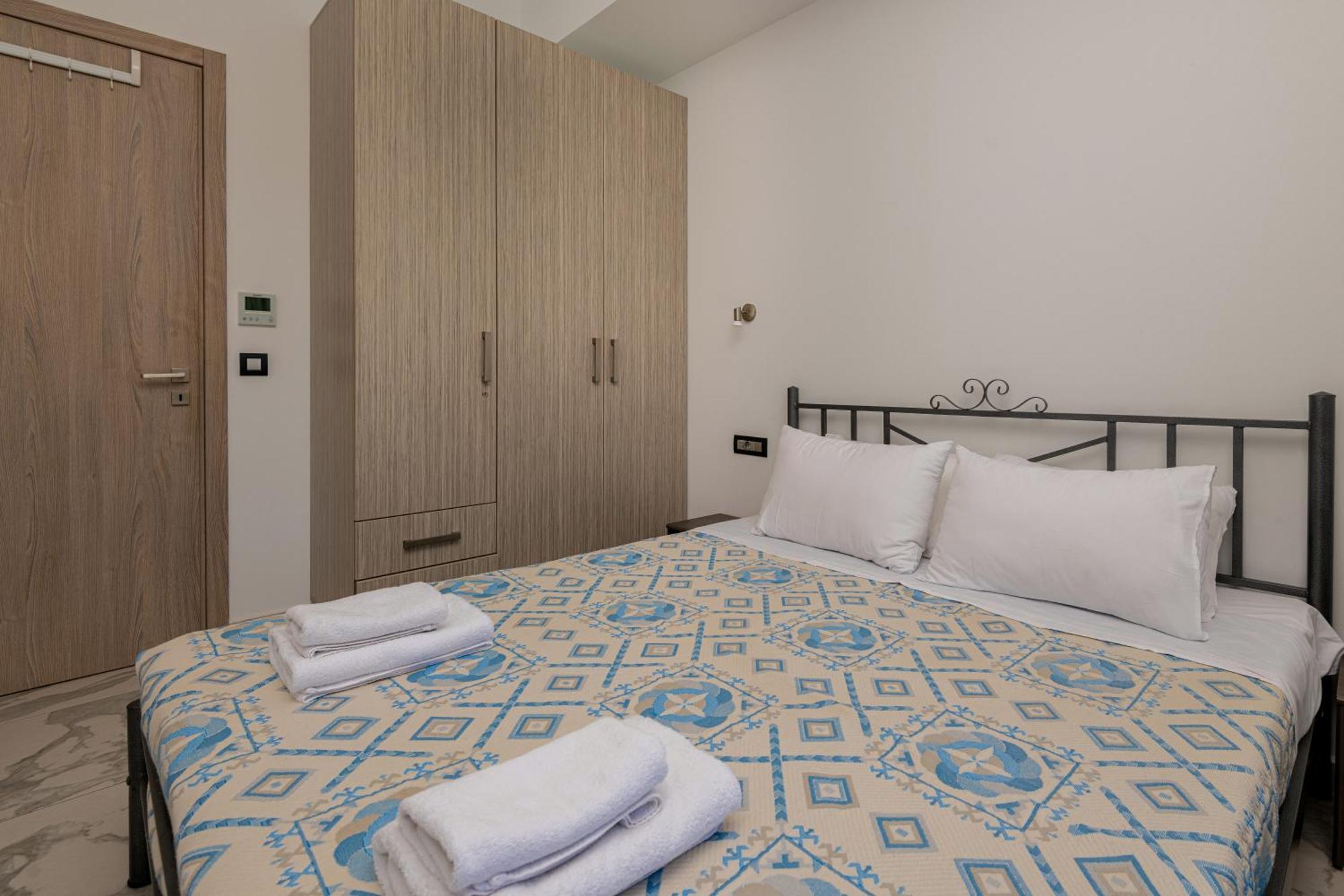 Katsaros Luxury Apts II 5 Min Walk To Beach Planos Exterior foto