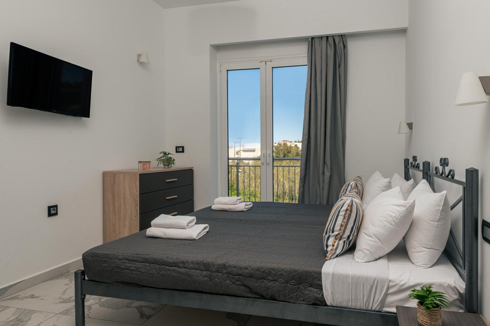 Katsaros Luxury Apts II 5 Min Walk To Beach Planos Exterior foto