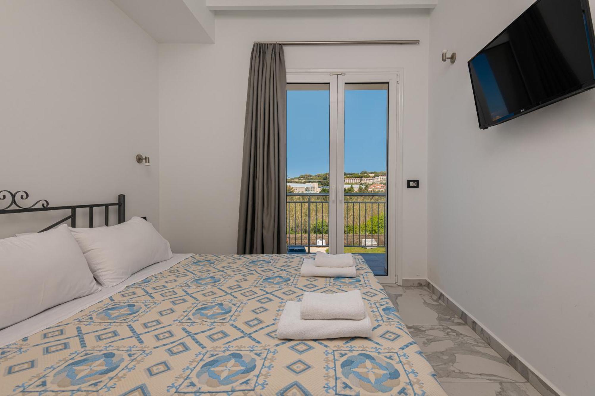 Katsaros Luxury Apts II 5 Min Walk To Beach Planos Exterior foto