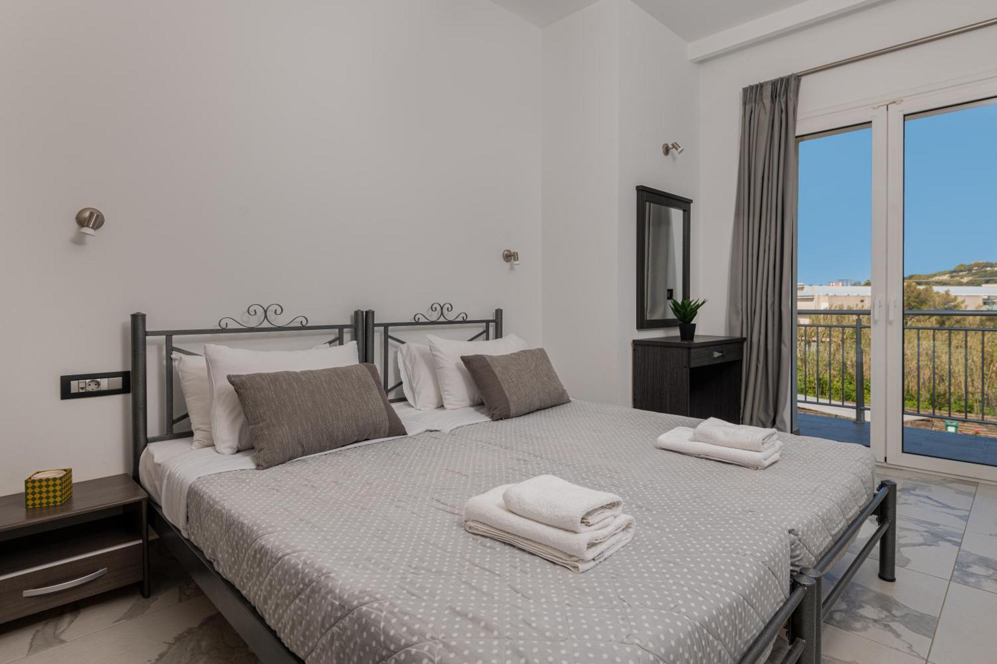Katsaros Luxury Apts II 5 Min Walk To Beach Planos Exterior foto
