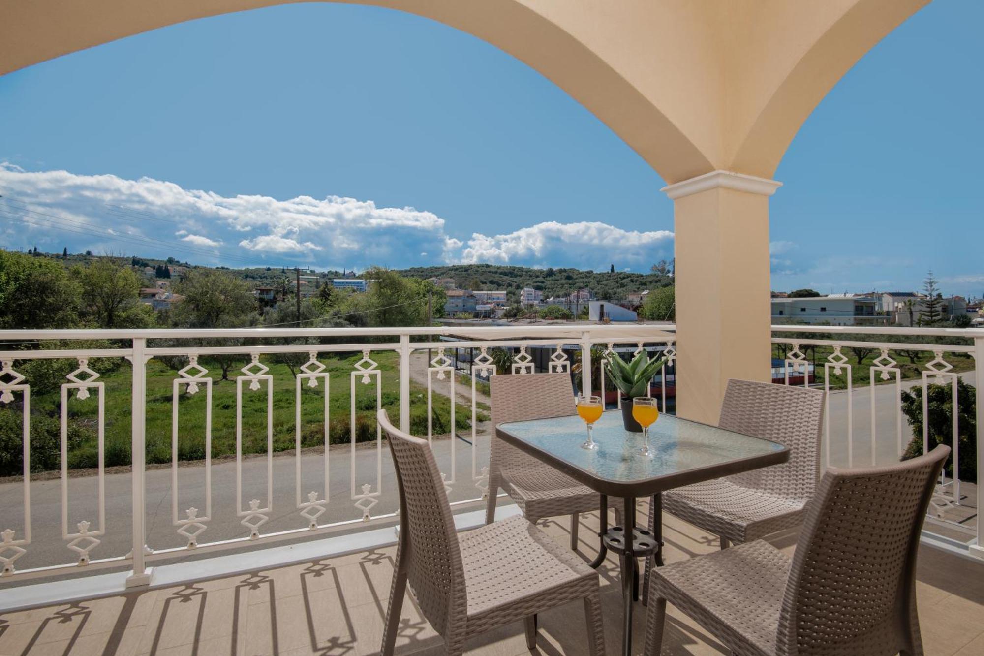 Katsaros Luxury Apts II 5 Min Walk To Beach Planos Exterior foto